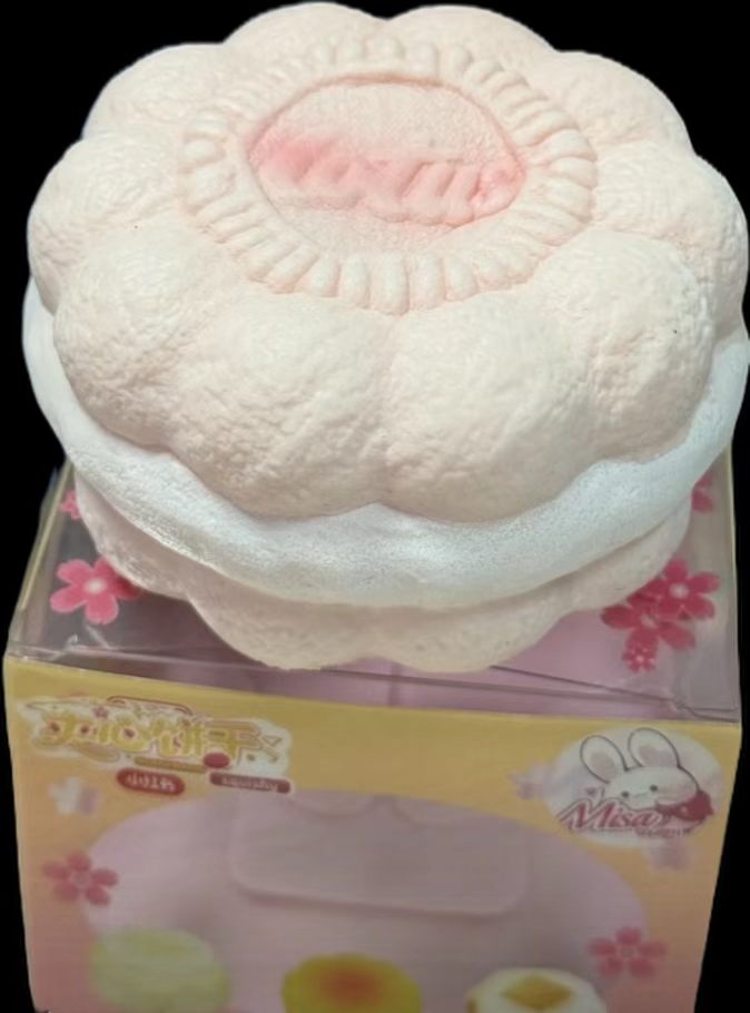Misa - Strawberry Sandwich Cookie