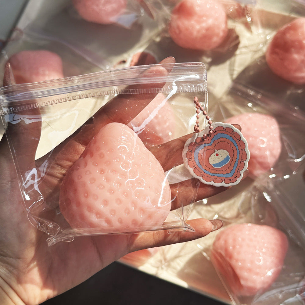 Squishy Strawberry Taba, cream powder finish