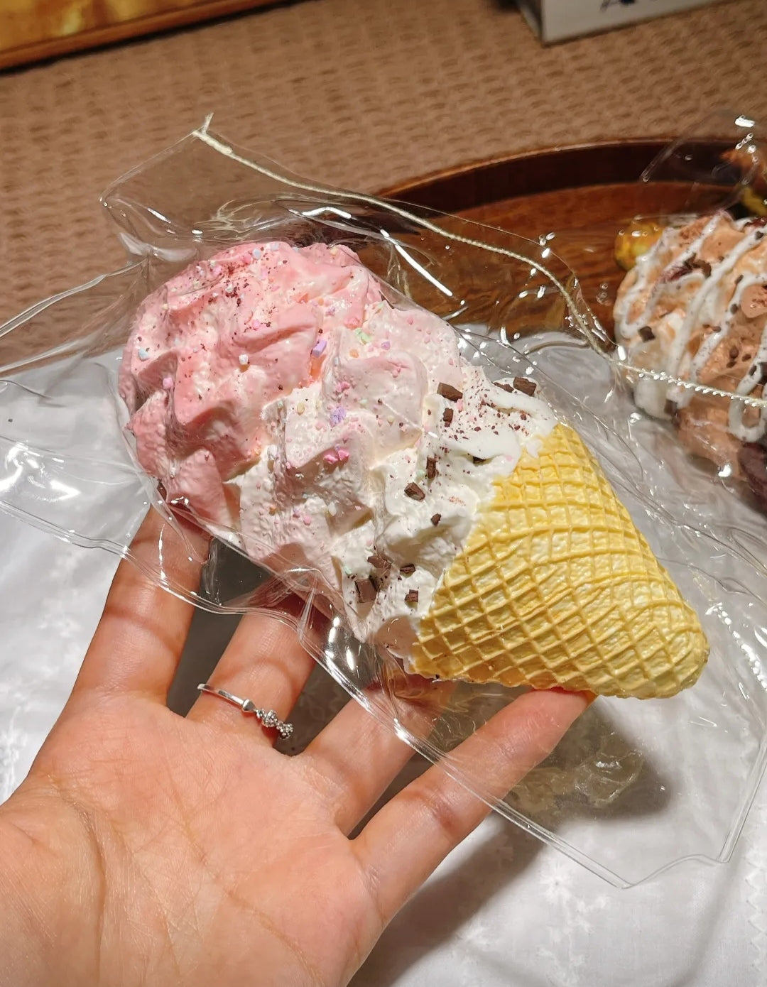 Strawberry Ice-cream Taba